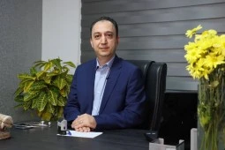 دکتر علیرضا فروتن